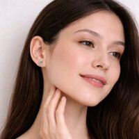 White Delfin Infinity Ohrringe